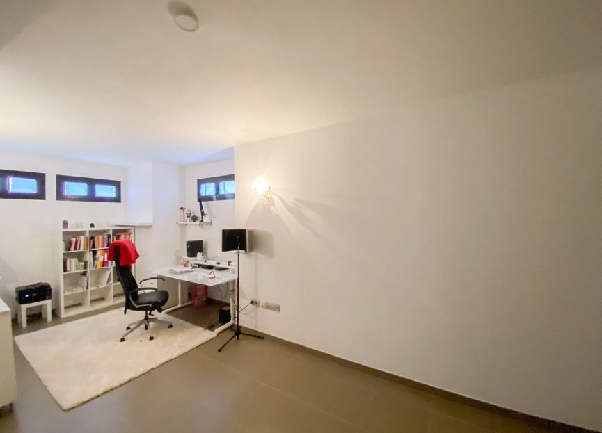 Resale - House - Semi-Detached House - Estepona - Estepona Centro