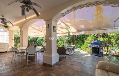 Resale - House - Detached Villa - Estepona - Estepona Centro