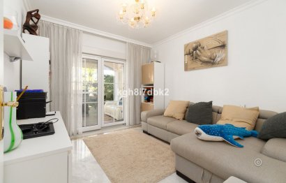 Resale - House - Detached Villa - Estepona - Estepona Centro