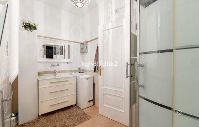 Resale - House - Detached Villa - Estepona - Estepona Centro