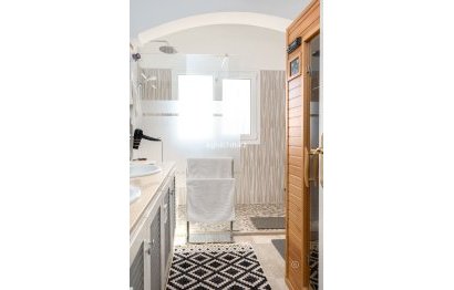 Resale - House - Detached Villa - Estepona - Estepona Centro