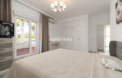 Resale - House - Detached Villa - Estepona - Estepona Centro