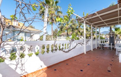 Resale - House - Detached Villa - Estepona - Estepona Centro