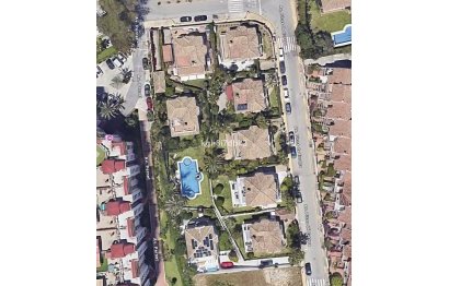 Resale - House - Detached Villa - Estepona - Estepona Centro