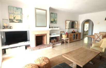 Resale - Apartment - Top Floor Apartment - Estepona - New Golden Mile