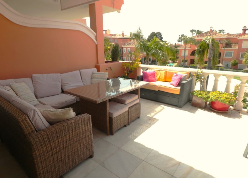 Resale - Apartment - Top Floor Apartment - Estepona - New Golden Mile