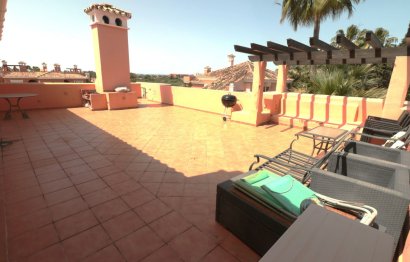 Resale - Apartment - Top Floor Apartment - Estepona - New Golden Mile