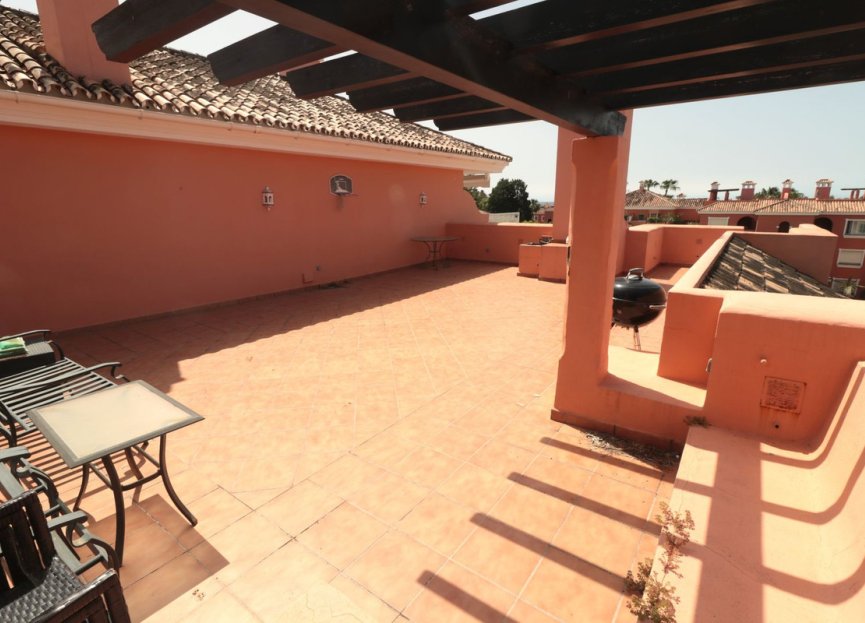 Resale - Apartment - Top Floor Apartment - Estepona - New Golden Mile