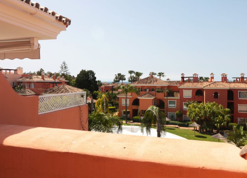 Resale - Apartment - Top Floor Apartment - Estepona - New Golden Mile