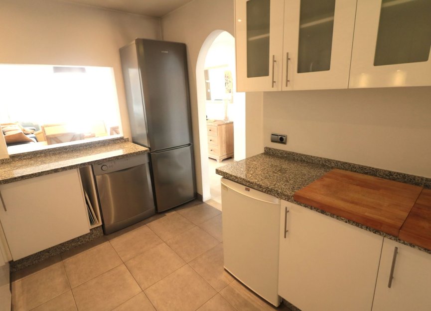 Resale - Apartment - Top Floor Apartment - Estepona - New Golden Mile