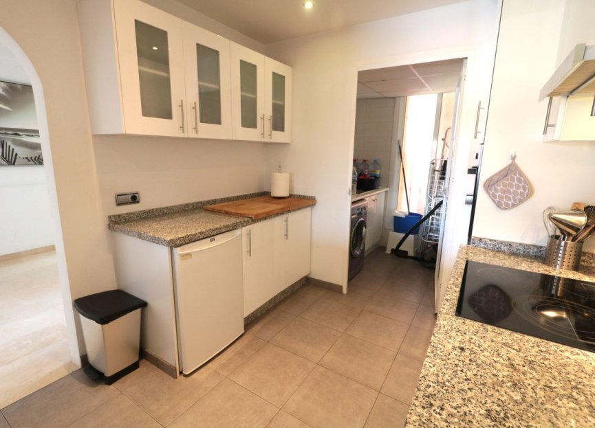 Resale - Apartment - Top Floor Apartment - Estepona - New Golden Mile