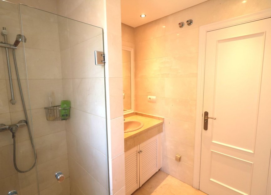 Resale - Apartment - Top Floor Apartment - Estepona - New Golden Mile