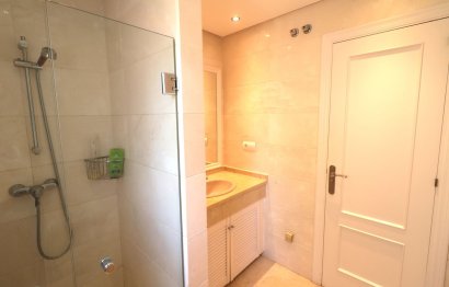 Resale - Apartment - Top Floor Apartment - Estepona - New Golden Mile