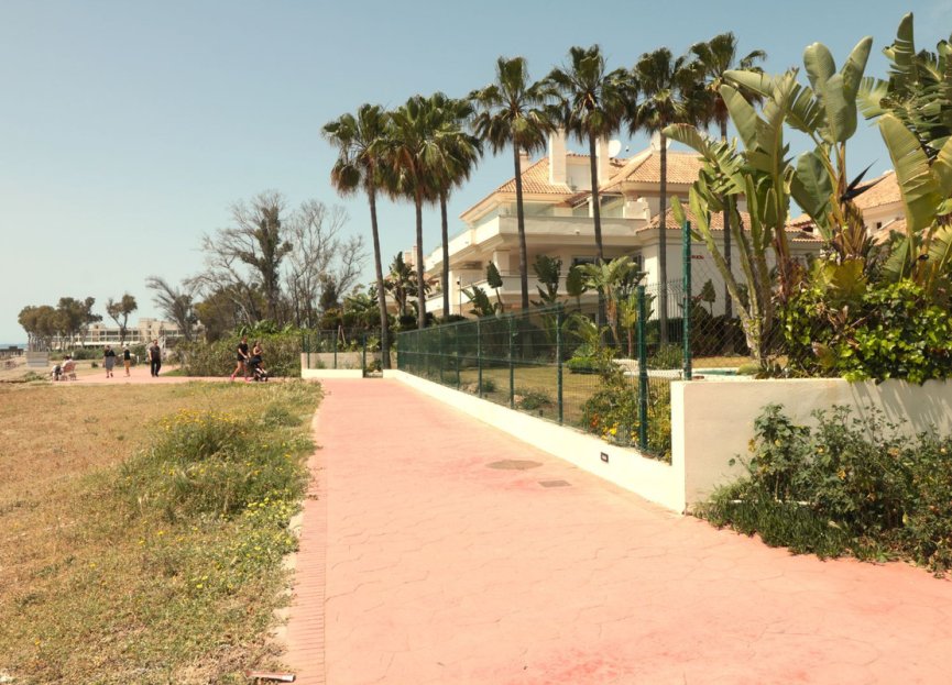 Resale - Apartment - Top Floor Apartment - Estepona - New Golden Mile