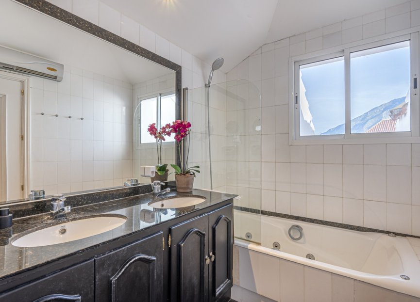 Resale - Apartment - Penthouse - Marbella - The Golden Mile