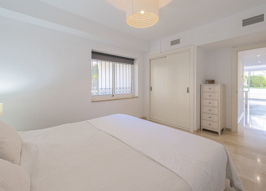 Resale - Ground floor apartment - Marbella - The Golden Mile