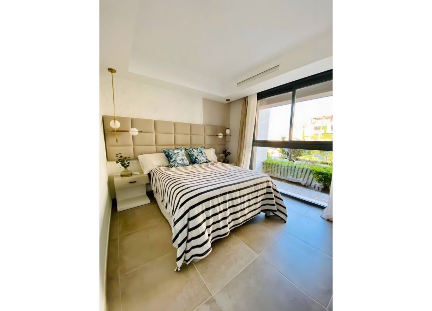 Resale - Ground floor apartment - Estepona - Cancelada