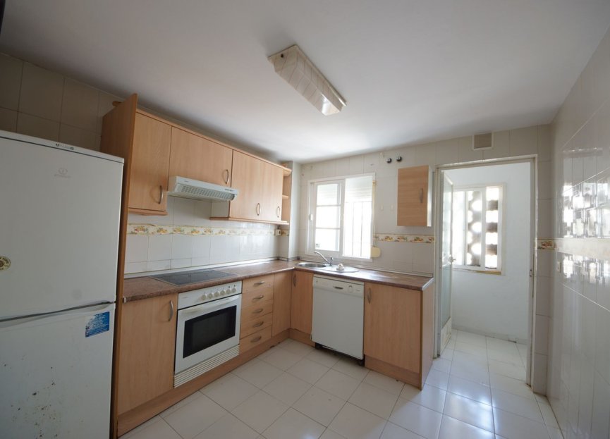 Resale - Ground floor apartment - Estepona - Estepona Centro
