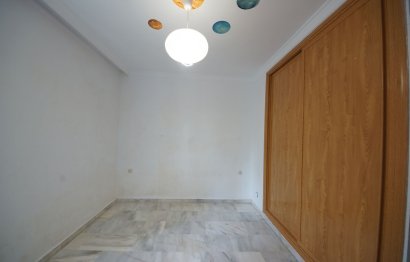 Resale - Ground floor apartment - Estepona - Estepona Centro