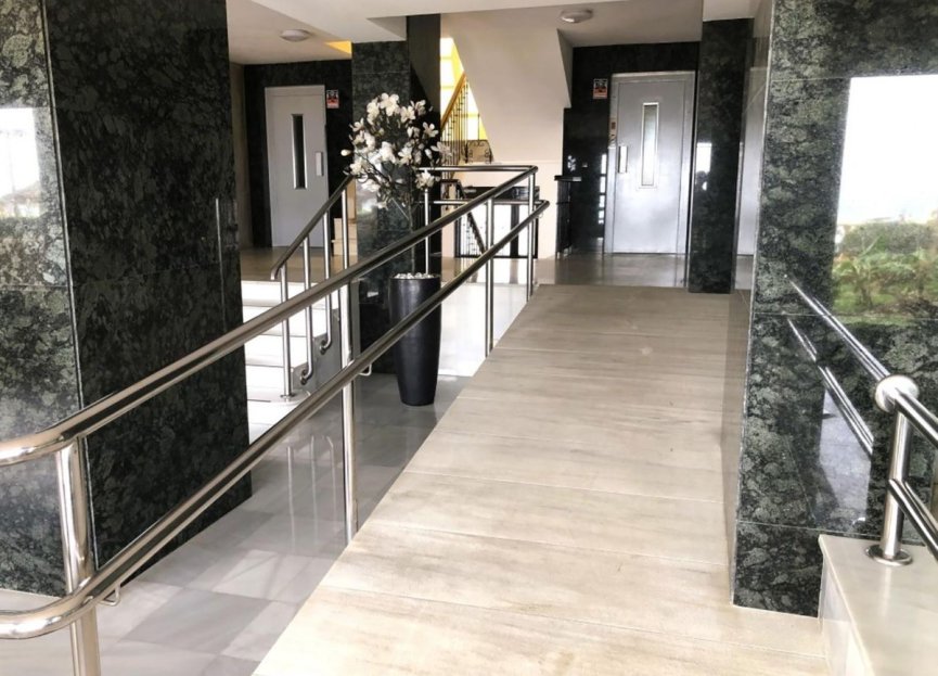 Resale - Apartment - Penthouse - Fuengirola - Fuengirola Centro