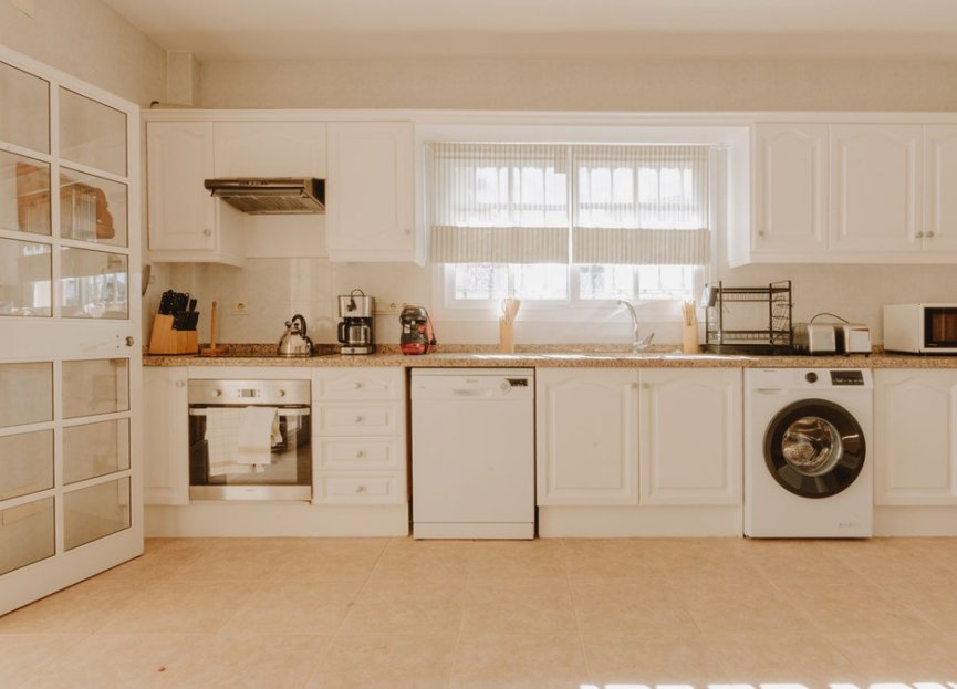 Resale - House - Detached Villa - Marbella - Marbella Centro