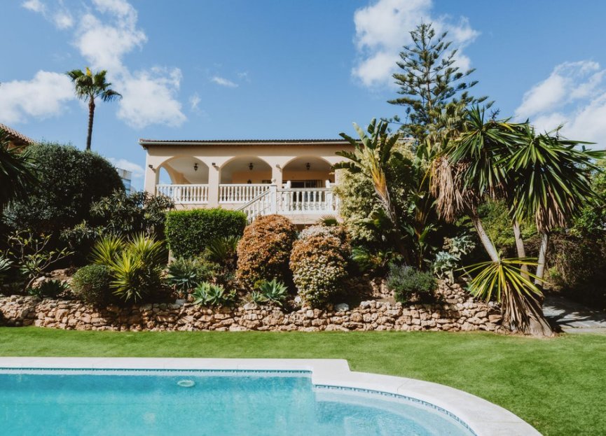 Resale - House - Detached Villa - Marbella - Marbella Centro