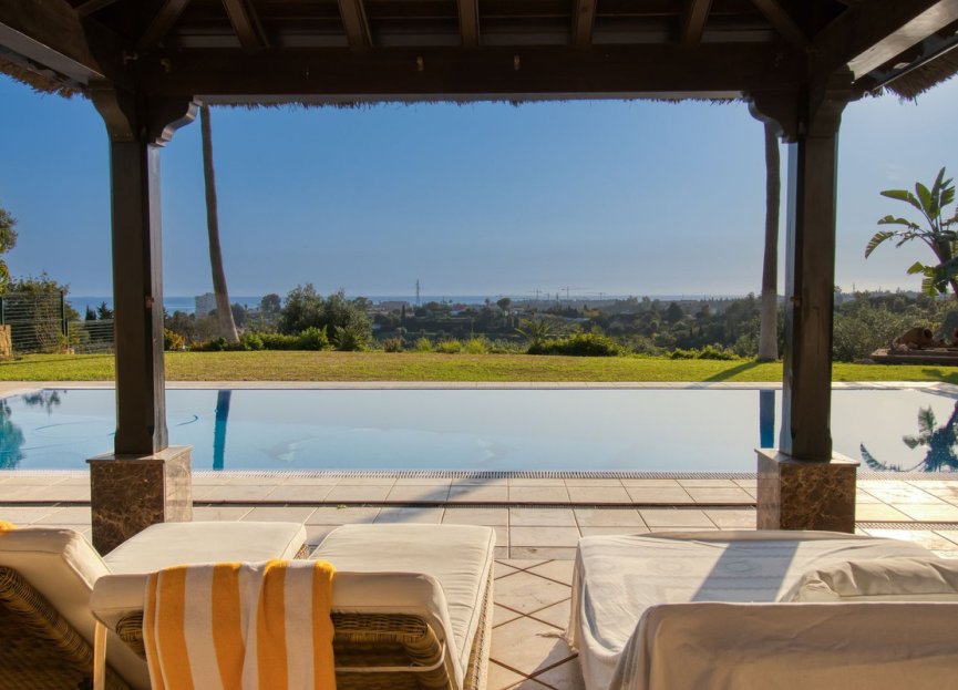 Resale - House - Finca - Cortijo - Estepona - Estepona Centro