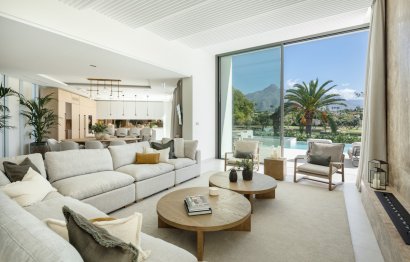 Reventa - House - Detached Villa - Marbella - Nueva Andalucia