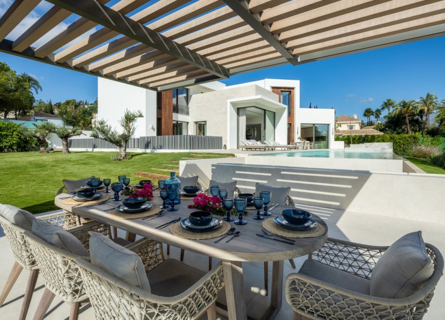 Reventa - House - Detached Villa - Marbella - Nueva Andalucia