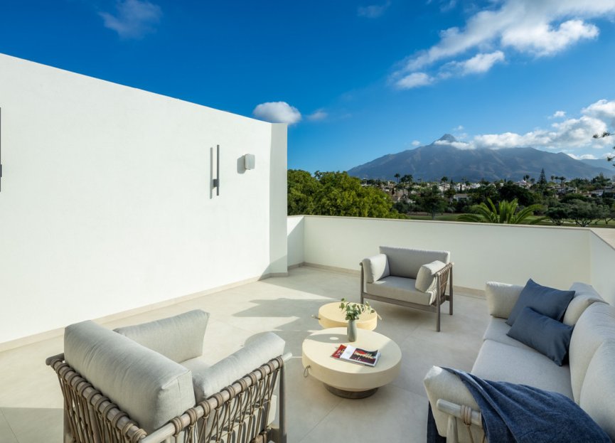 Reventa - House - Detached Villa - Marbella - Nueva Andalucia