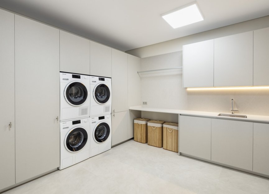 Reventa - House - Detached Villa - Marbella - Nueva Andalucia