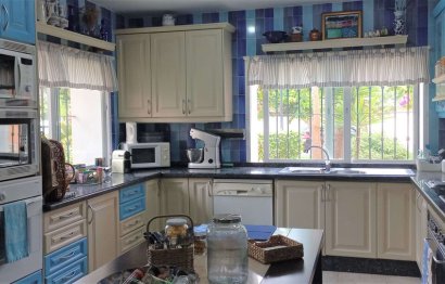 Resale - Ground floor apartment - Estepona - Estepona Centro