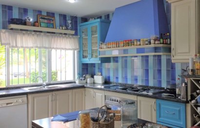 Resale - Ground floor apartment - Estepona - Estepona Centro