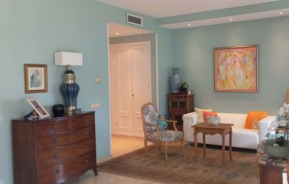 Resale - Ground floor apartment - Estepona - Estepona Centro