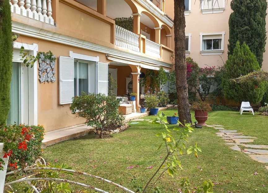Resale - Ground floor apartment - Estepona - Estepona Centro