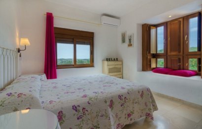 Resale - House - Finca - Cortijo - Estepona - Estepona Centro