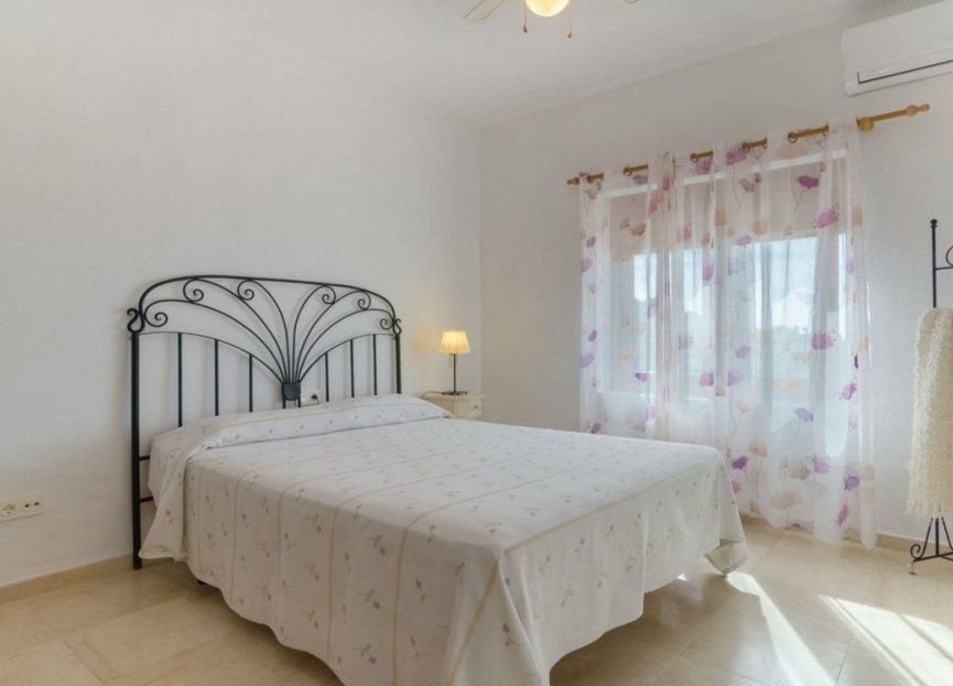 Resale - House - Finca - Cortijo - Estepona - Estepona Centro