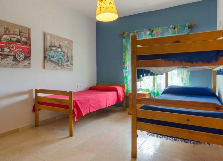 Resale - House - Finca - Cortijo - Estepona - Estepona Centro