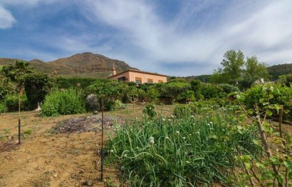 Resale - House - Finca - Cortijo - Estepona - Estepona Centro