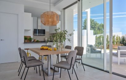 Reventa - House - Detached Villa - Marbella - Marbella Centro