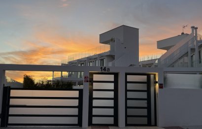 Reventa - House - Detached Villa - Marbella - Marbella Centro