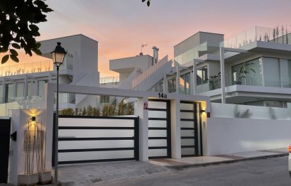 Reventa - House - Detached Villa - Marbella - Marbella Centro