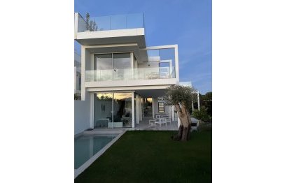 Reventa - House - Detached Villa - Marbella - Marbella Centro