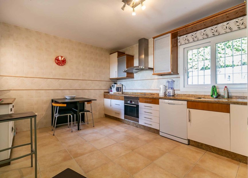 Resale - House - Townhouse - Marbella - Artola