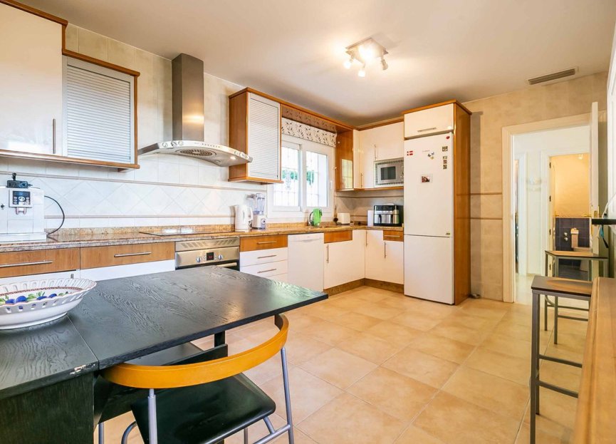 Resale - House - Townhouse - Marbella - Artola