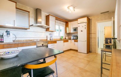 Resale - House - Townhouse - Marbella - Artola