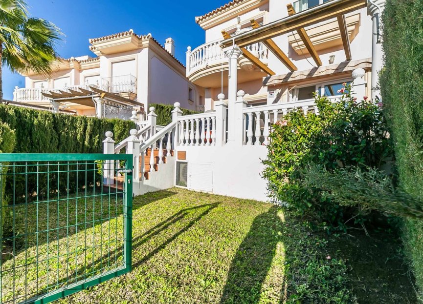 Resale - House - Townhouse - Marbella - Artola
