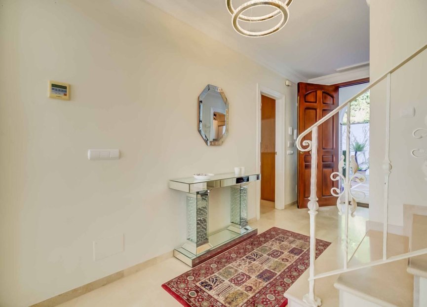 Resale - House - Townhouse - Marbella - Artola
