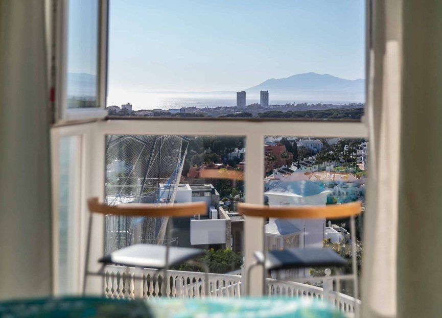 Resale - House - Townhouse - Marbella - Artola