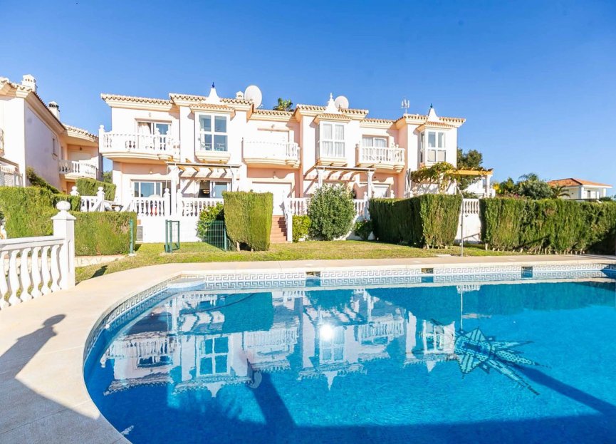 Resale - House - Townhouse - Marbella - Artola